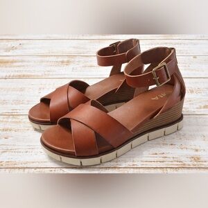 Mia Sandals Womens 9M Cognac Platform Wedge Ankle Strap Buckle Marcela MH0721